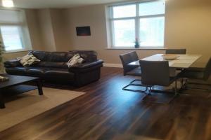 Spacious Two bedroom City apartment Longs Place, 8, Dublin