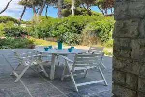 [Casa l'Oleandro], Tirrenia
