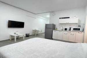 Zan Apartments, Netanya