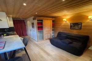 LOUE STUDIO, Megeve