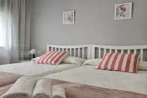 MEDA Apartments, Padron