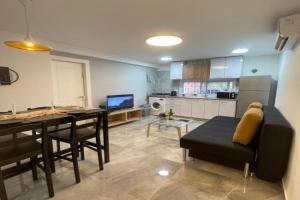הטרקלין של לינוי - 5 דקות נסיעה מהים Apartments, Ashkelon