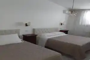 Speedy Guest Rooms - Camere Vicino Aeroporto e Fiera, Lido Di Ostia