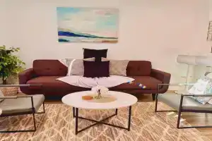 Modern Home Near Uptown CLT, Airport and More Guest house, Charlotte