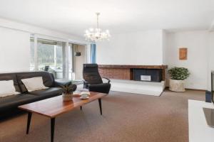 Apartment Regina Apt Golfblick by Interhome, Davos