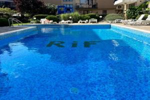 Golyam apartament s prekrasna gledka km moreto, Ravda