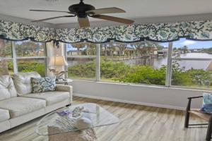 Palm Paradise | Guest house, Flagler Beach