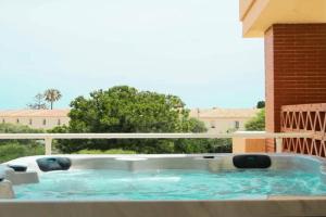 Malibu Mansions Increible apartamento con jacuzzi, Fuengirola