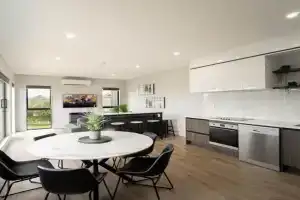 Sunnyhills Viewside Town House, Auckland