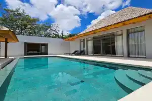 Private pool villa 3 Bed, 3 Bath near airport, Thalang