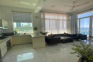 Spectacular Sea View 3 Bedrooms Apartment, Colombo