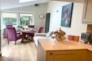 Fashionable Chic Townhouse in D4, Dublin