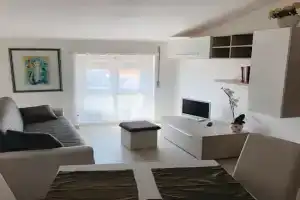 Luis Apartment - Appartamento per single o coppia R7265, Nuoro
