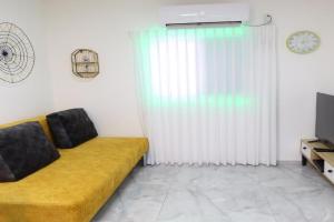 דירת אירוח vip רק 5 דקות נסיעה מהים חלום של מקום Apartments, Ashkelon