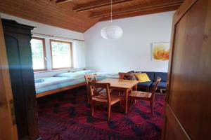 Cosy room in the nature, Graz