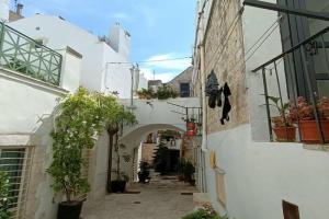 Sull'arco della Gnostra Guest house, Noci