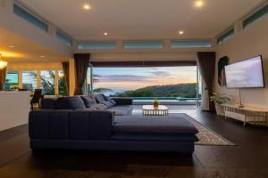 Cozy 5BR Villa Stunning SeaViews, Kamala
