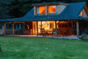Domek Las Chill Us - w otoczeniu lasu i natury, przyjazny czworonogom Guest house, Jelenia Gora