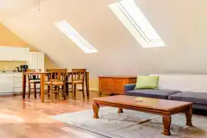 Portland Urban Lodge, Quiet, Walkable, Near, Portland