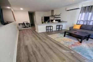 LakewoodLyon Park Renovated Cottage Near Duke 26A, Durham