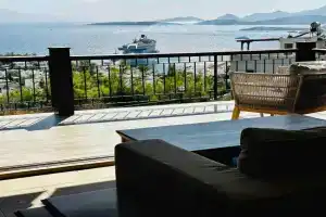 Deniz manzarali tas villa, Bodrum