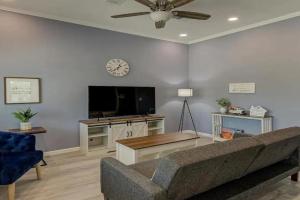 3 mins from Magnolia, Baylor, and Downtown Guest house, Waco