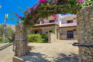 George Seaside Serviced Studios & Apartments, Pefki Rhodes