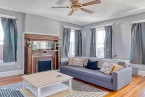 Bright & spacious Property - Pet friendly Apartments, Jacksonville