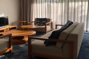 Oasis at Harbour lights Apartments, Cairns