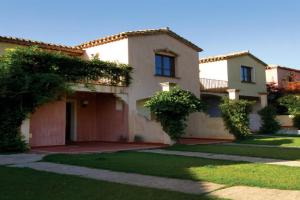Simple Gem of Le Dimore di no1949 Apartments, Budoni