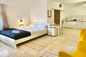 Salamandra Guest House מקלט פרטי, Nahariyya