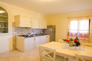Relaxing Le Residenze del Maria Rosaria no2210 sleeps 3 persons Apartments, Orosei
