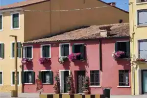 Storico alloggio fronte piazza in Borgo Portello Apartments, Padua