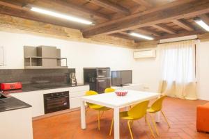 Italianflat - Veronetta Flat Apartments, Verona