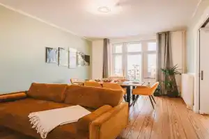 Sadebo Apartments 1 bis 16 Gäste in 3 Apartments, Lubeck