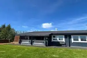 Luxury cottage located in the Golden Circle, mountain view!, Laugarvatn