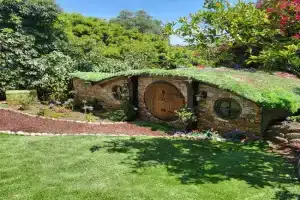Hobbit Haven Guest house, Santa Barbara