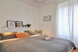 NEMO FLAT - Bilocale centrale a due passi dalla spiaggia Apartments, Rapallo
