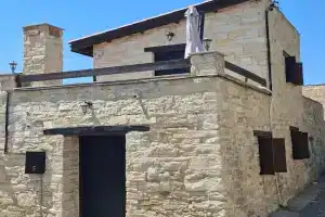 Symela's Nest Guest house, Anoyira