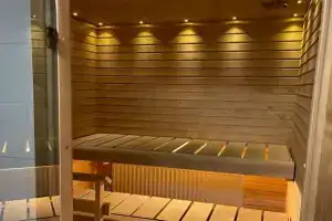 Tilava kaksio, saunalla ja sähköauton latauksella. Apartments, Tampere