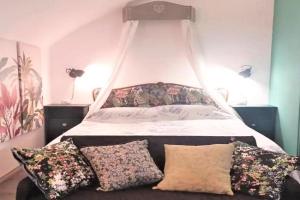 The Nest - Lovely Studio with Private Garden, Lezzeno