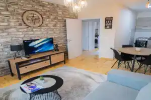 Apartman Iris, Nis
