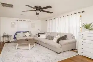 2 Bed 1 Bath Home w 2 Car Garage & Fenced Yard Guest house, Wichita