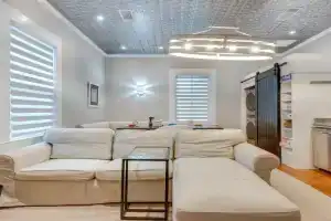 Cozy and Modern Hideaway with Covered Porches Guest house, Norcross