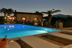 VILLA BIDDIZZA, Acireale
