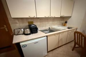 Spacious studio sleeps 4 in Flora main building 706A, Borovets