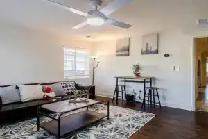 5 min Grant park with Fenced Yard Parking Pet Friendly Guest house, Atlanta