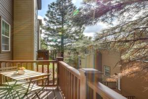 Spacious Retreat Less Than 3 Mi to Downtown! Guest house, Flagstaff
