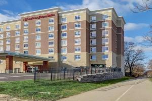 Hampton Inn & Suites Midtown Rookwood, Cincinnati