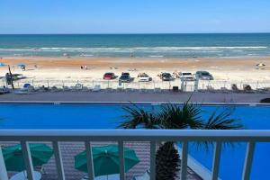 Salt & Sunfront Escape Guest house, Daytona Beach